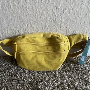 mustard Fanny pack *NEW*